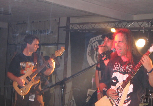 LR-ARCHIVE-040710 10-07-04 034998