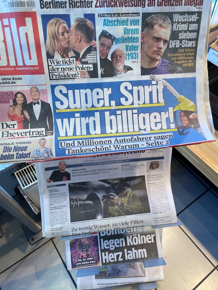 BEUTE Politik made in Germany - Die B&uuml;roKrakenRepublik und die Verwalter der Verwalter  -Der Beamtenklotz am Deutschland Bein - Beuteclubs made in Trier - INSIDE Beuteland regional